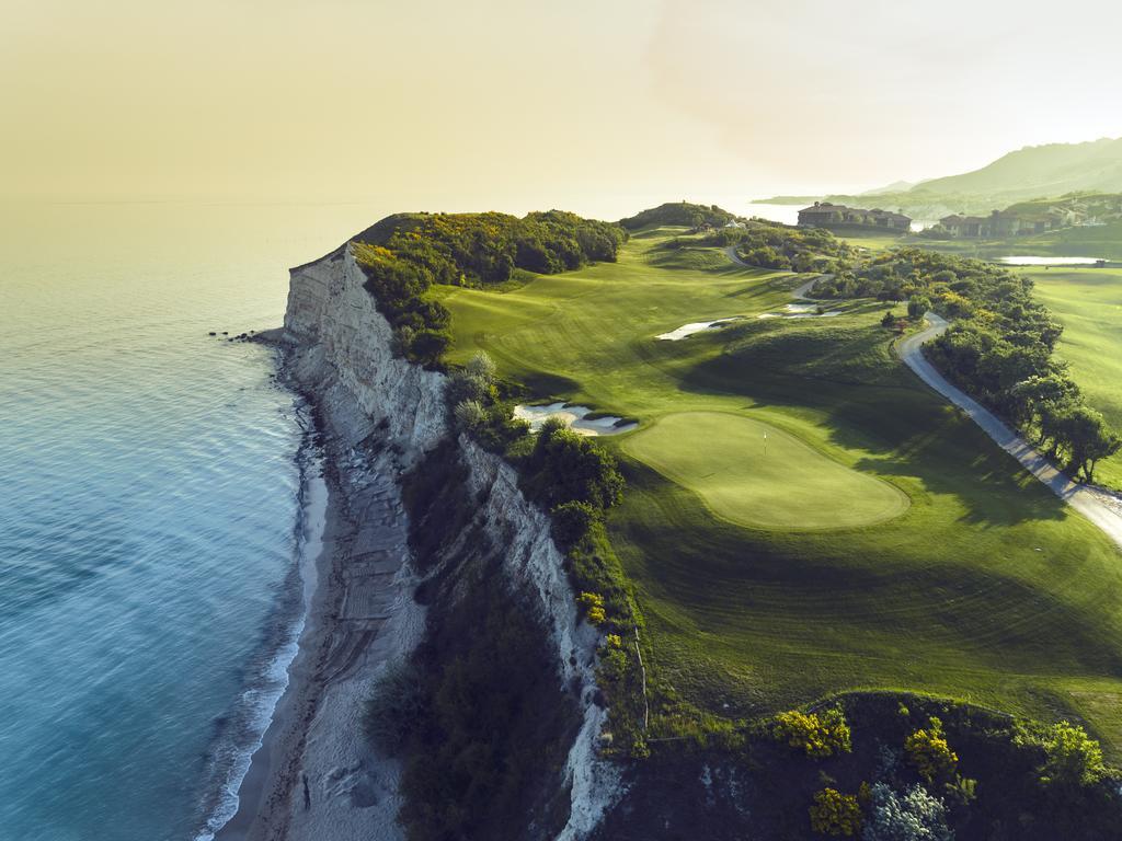 Thracian Cliffs Golf & Beach Resort Kavarna Exterior photo